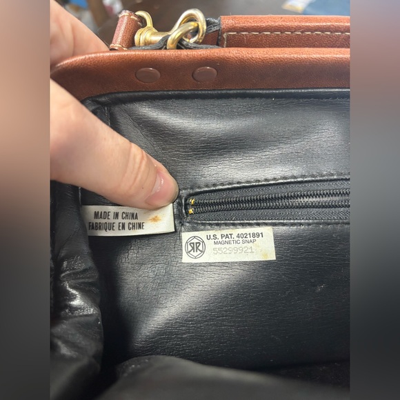 Vintage Leslie Fay Brown Leather Handbag - Picture 4 of 4